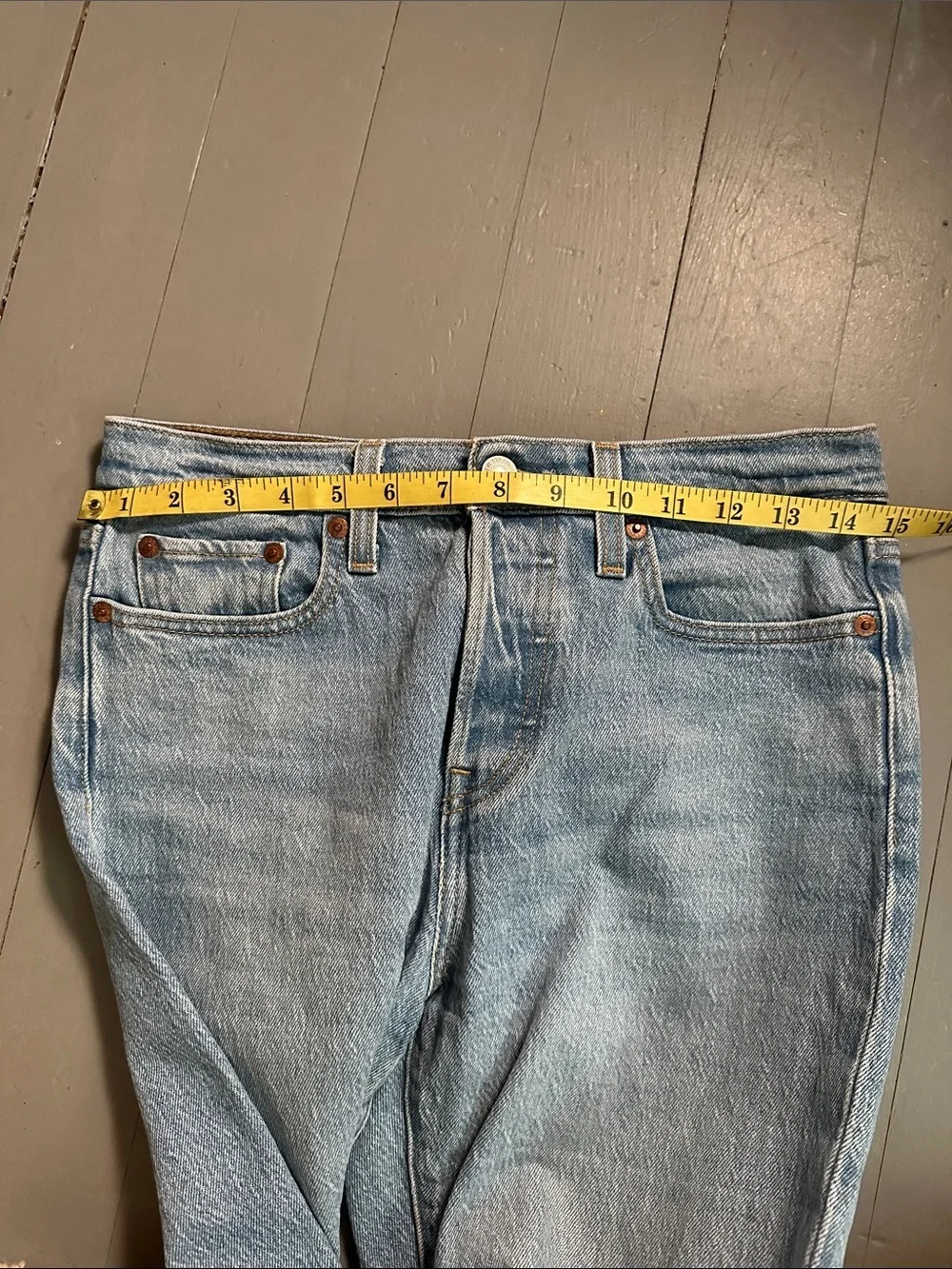 Levi's Wedgie Light Wash Blue Straight Leg Jeans Sz 26 Button Fly high waist - Picture 9 of 11